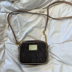 Michael kors purse